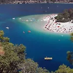 Ξενοδοχείο Tumen 3*